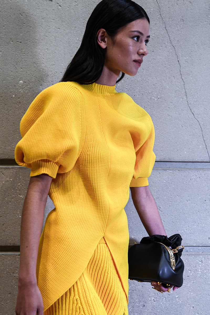 Hypebeast 獨家直擊 sacai 2024 秋冬系列大秀後台