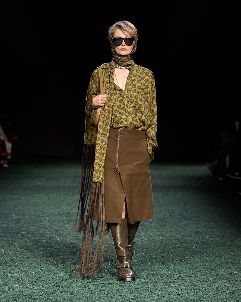 Burberry 2024 冬季系列大秀登場