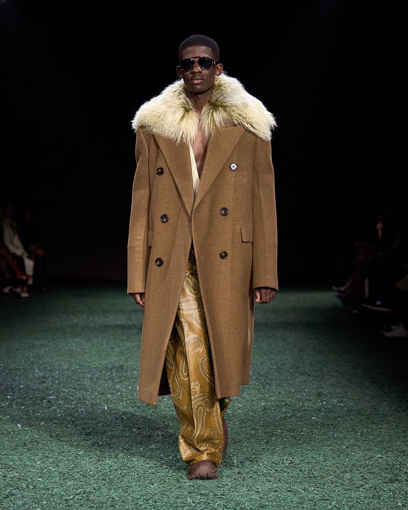 Burberry 2024 冬季系列大秀登場