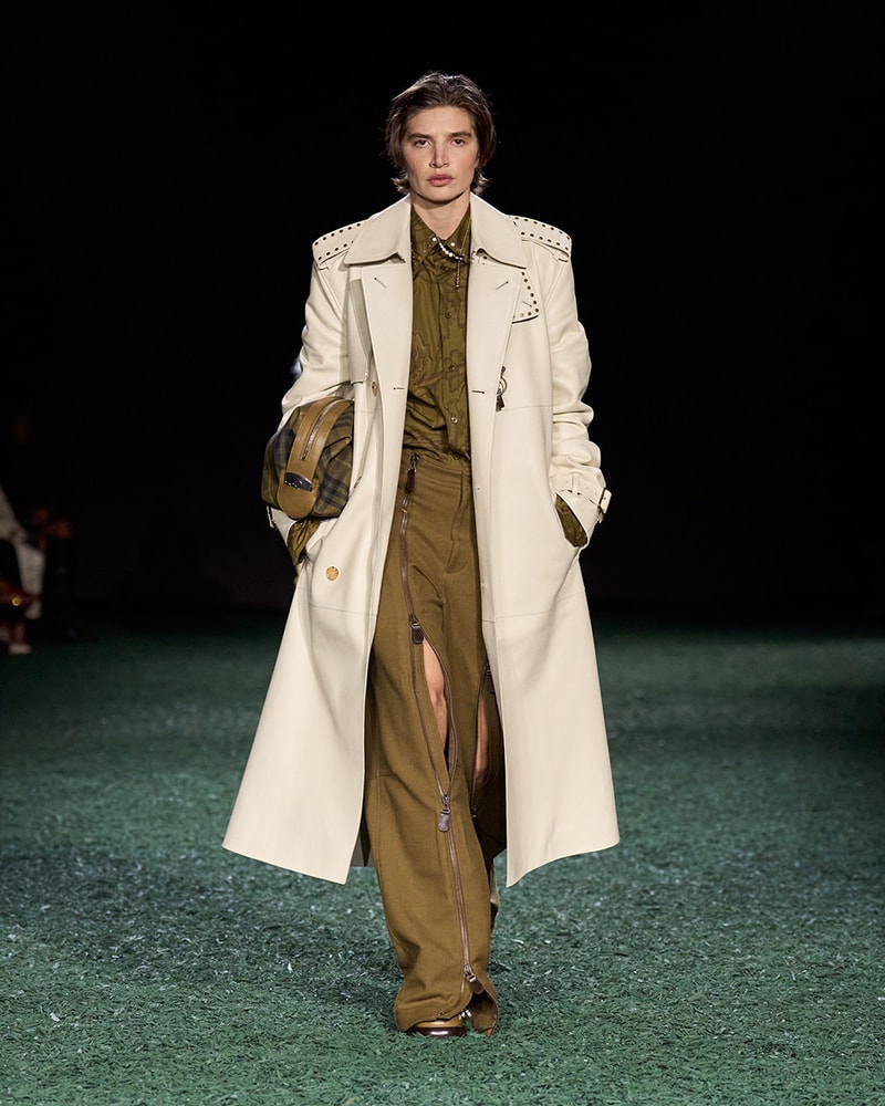 Burberry 2024 冬季系列大秀登場