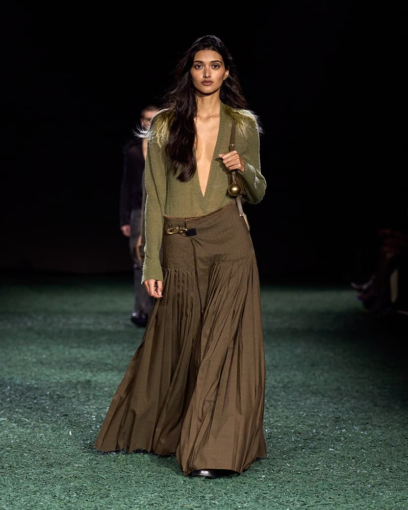 Burberry 2024 冬季系列大秀登場
