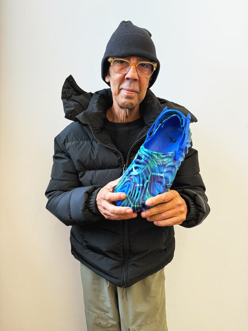 Crocs 携手 Salehe Bembury 与 FUTURA 推出全新联名鞋款