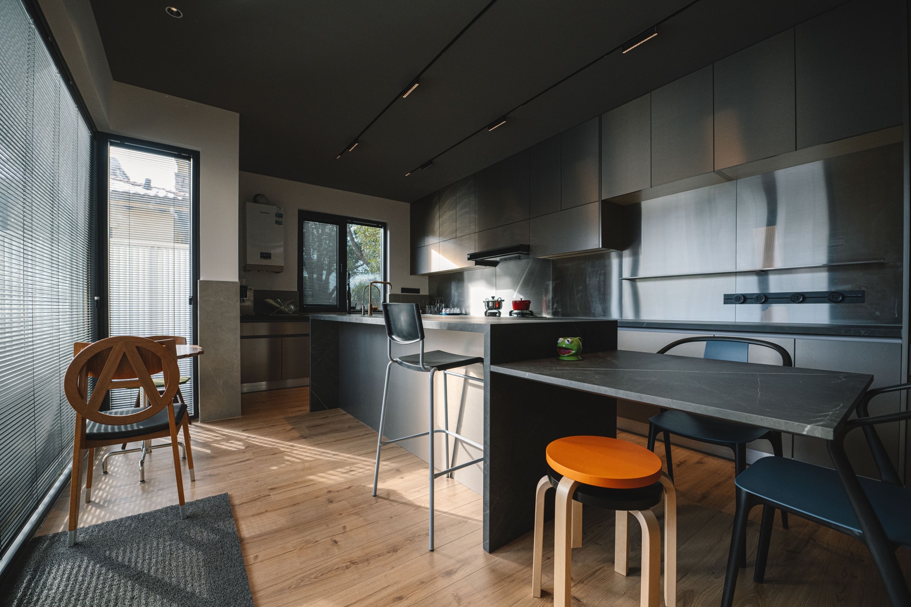 Hypebeast Visits: 艺术家张权