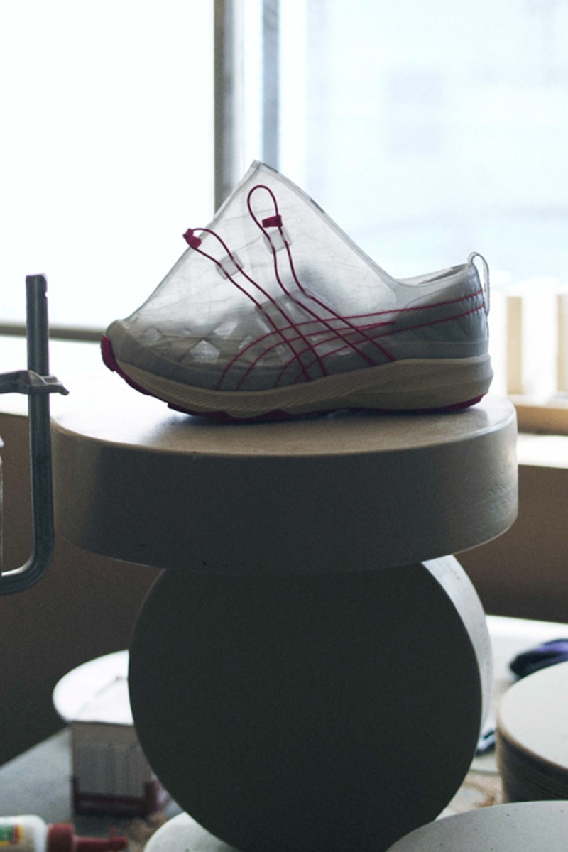 ASICS 攜手日本建築師隈研吾打造全新联名鞋款「Archisite ORU」