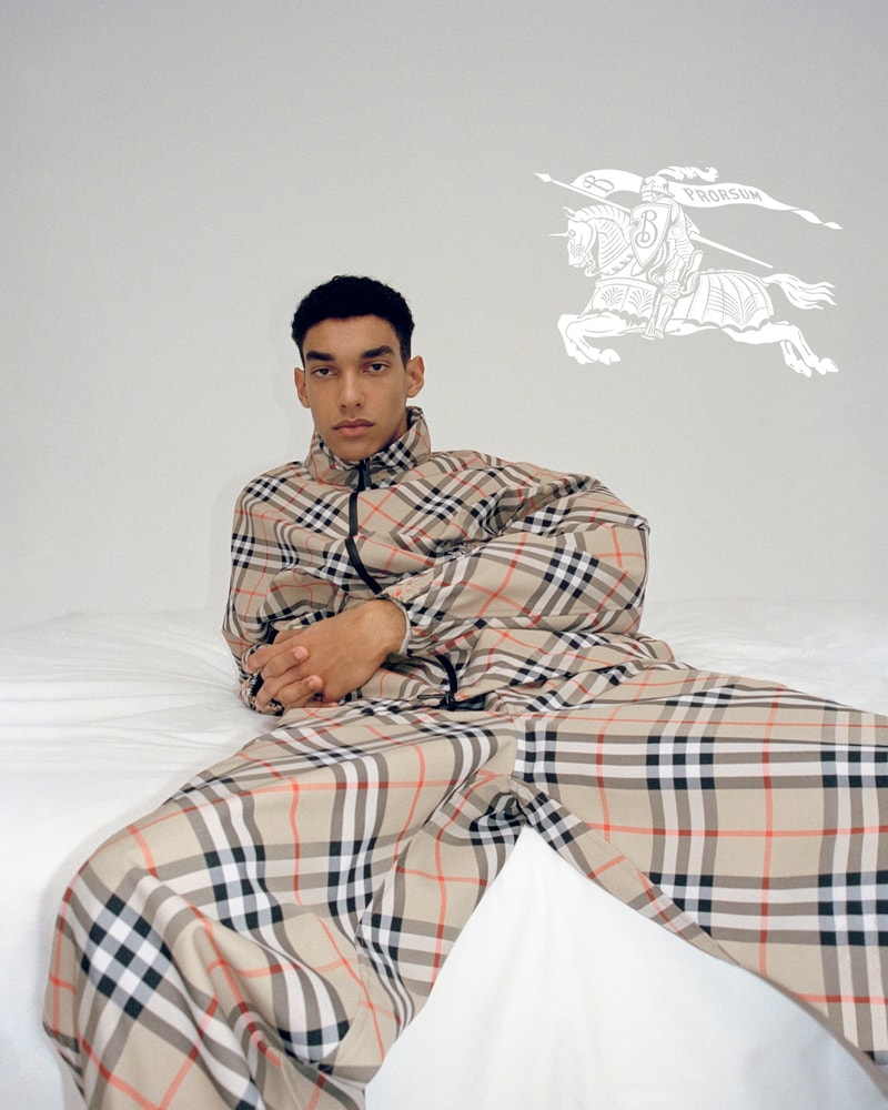 Burberry 推出全新经典之作系列