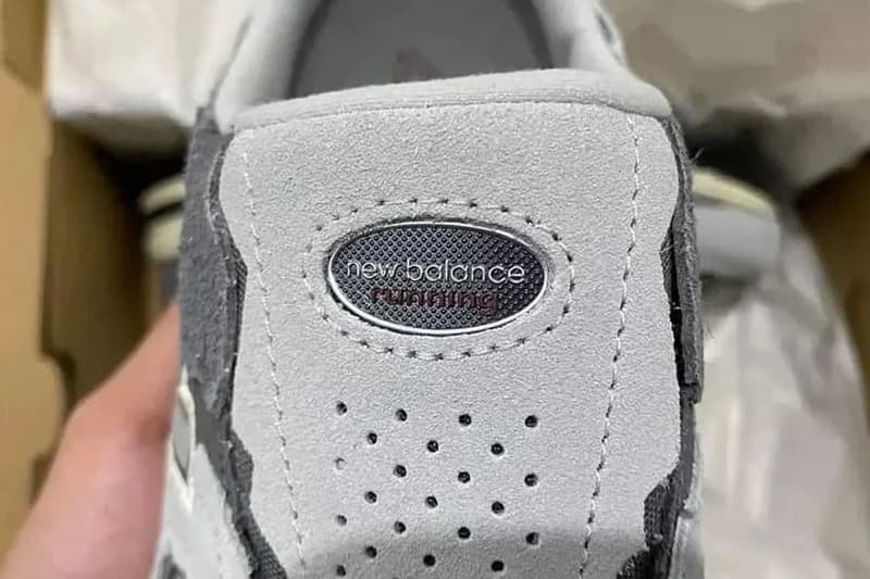 率先近賞 New Balance 2002R Mule 穆勒鞋新作「Refined Future Pack」