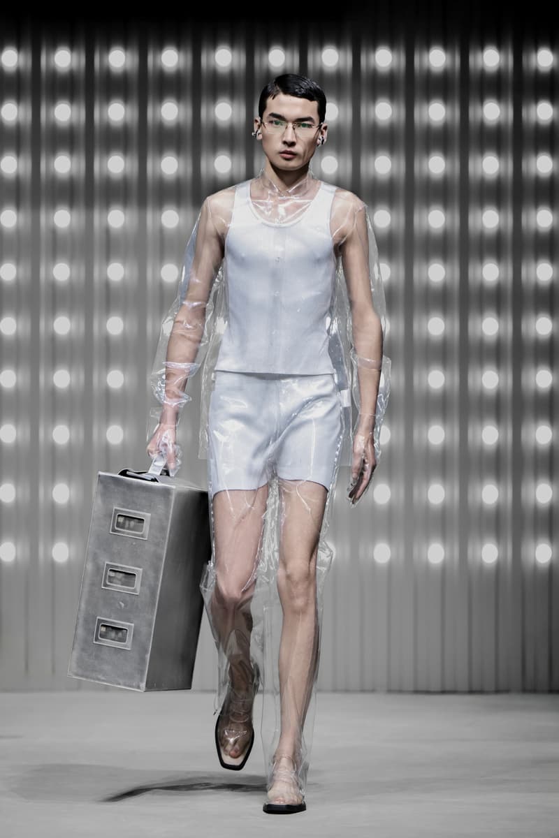 LABELHOOD 携手 Bose 联合打造「音乐不暂停」主题时装秀