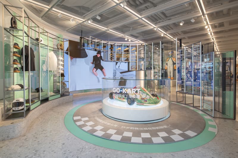 周冠宇主场首秀特展登陆 lululemon 上海静安嘉里中心门店