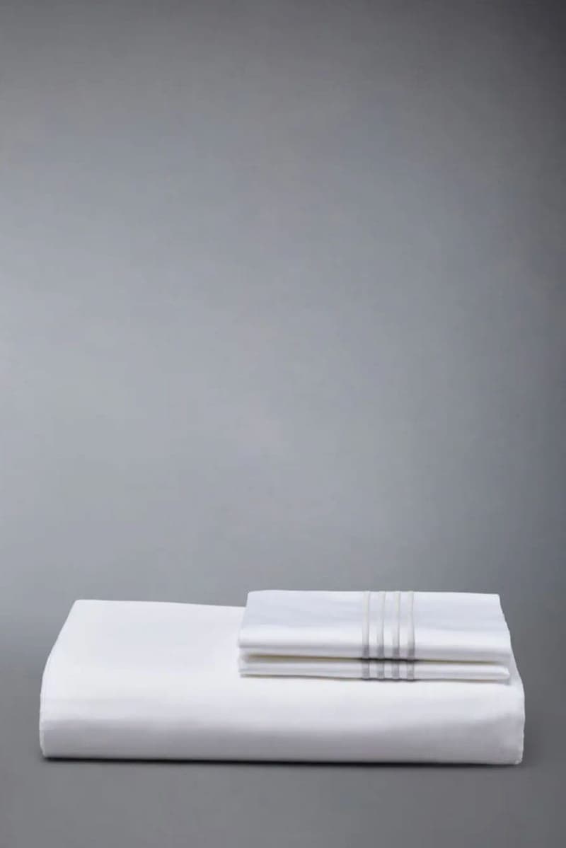 Thom Browne 携手 Frette 打造全新寝具系列