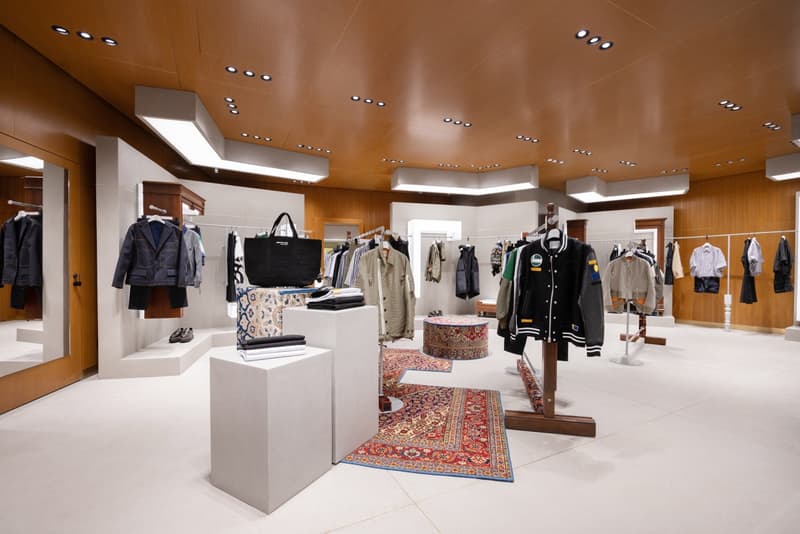 走进 sacai 上海恒隆广场店