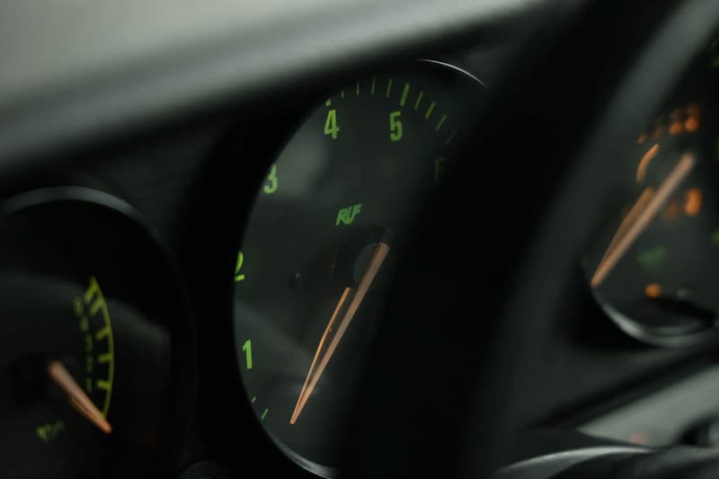 RUF 操刀 Porsche 964 RS 底盤定製車型展開拍賣