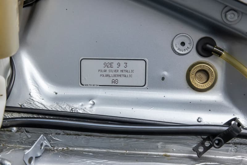 RUF 操刀 Porsche 964 RS 底盤定製車型展開拍賣