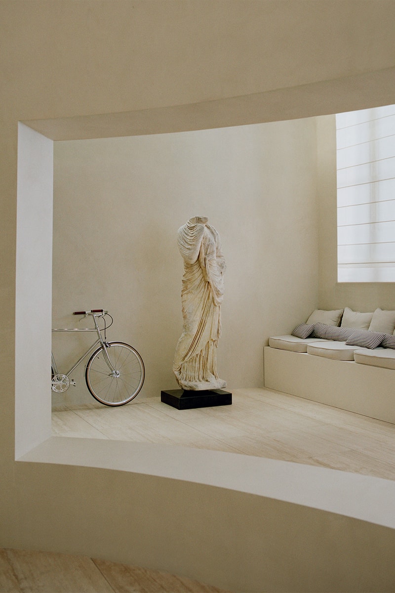Jacquemus 全新辦公室「THE OFFICE」登場