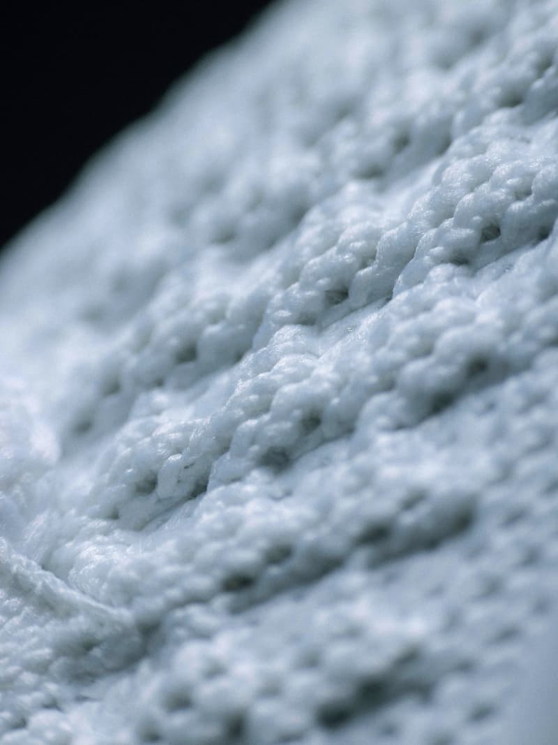 EQLZ 推出全新 247 篮球鞋系列