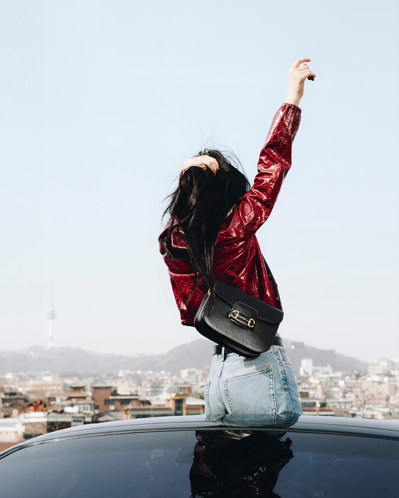 Gucci 攜手全球品牌代言人 Hanni 發佈全新廣告大片