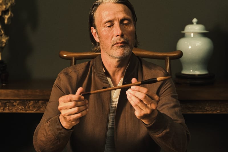 ZEGNA 全球代言人 Mads Mikkelsen 漫步上海街头