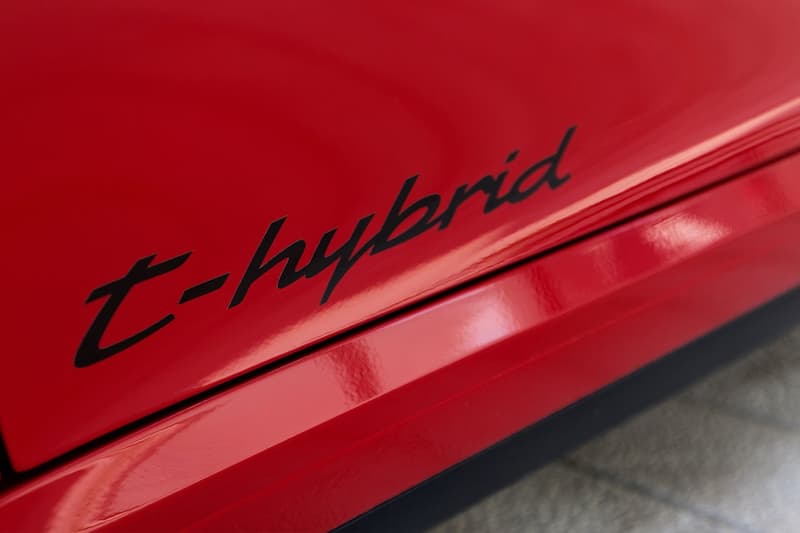 Porsche 發表史上首款混合動力油電 911