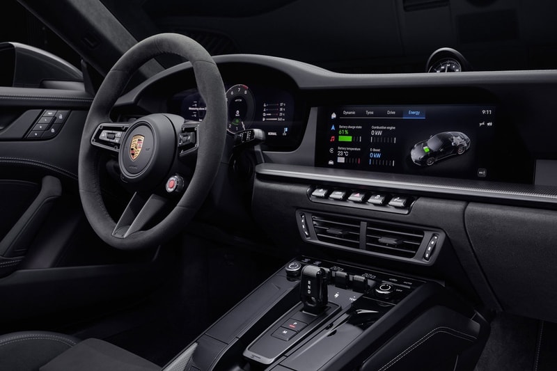 Porsche 發表史上首款混合動力油電 911
