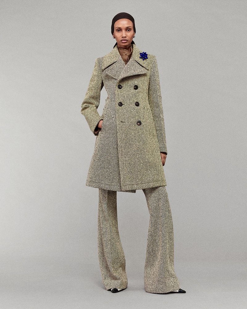 Burberry 正式发布 2025 春季系列