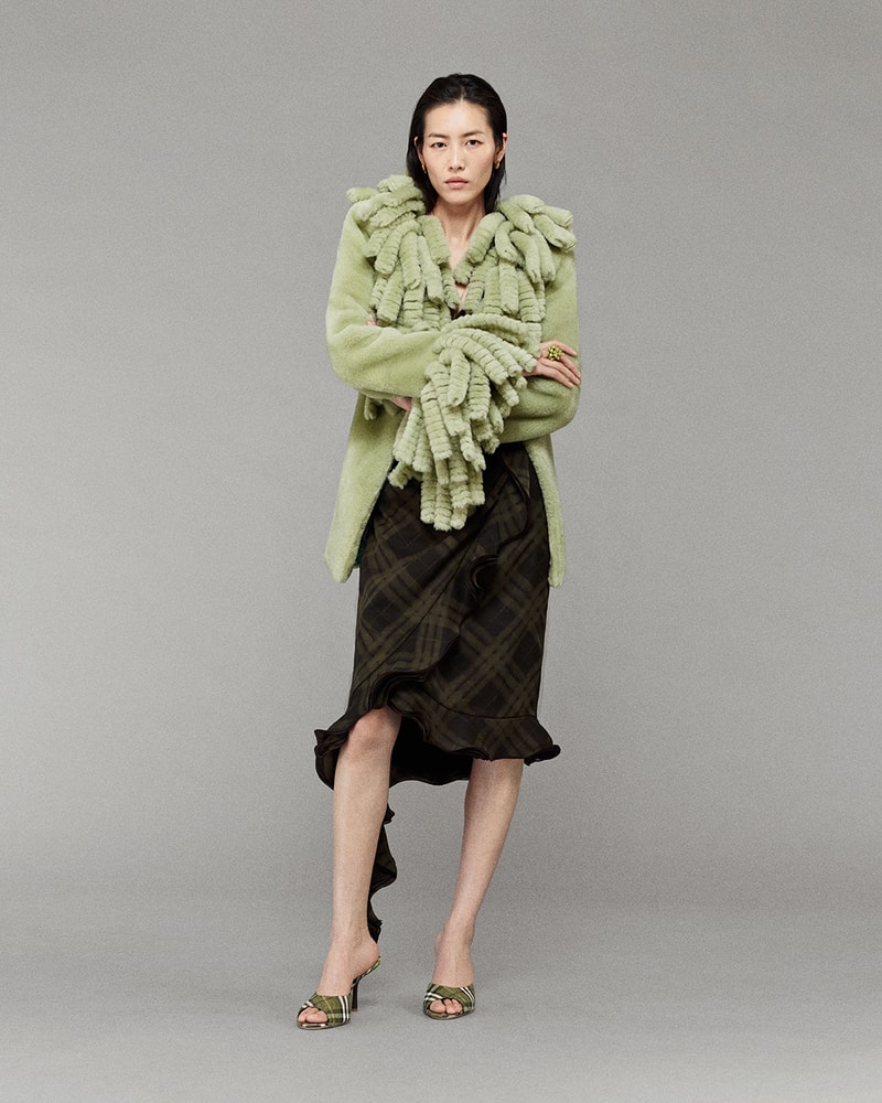 Burberry 正式发布 2025 春季系列