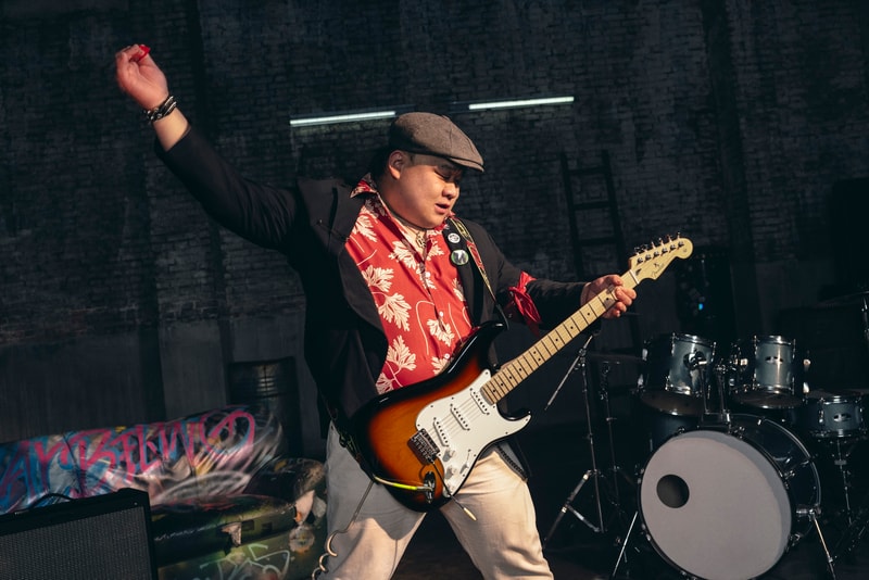 Fender 中国发布 Stratocaster 70 周年主题大片