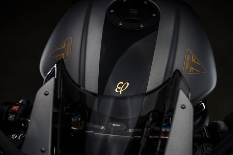 Breitling 攜手 Triumph 打造第三回全新聯名錶款與重機