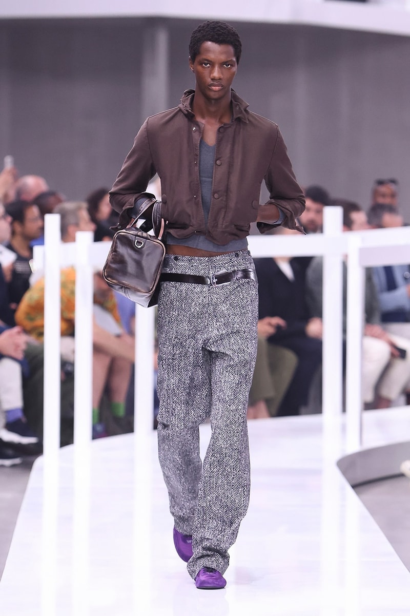 PRADA 2025 春夏系列男裝大秀「Closer」登場