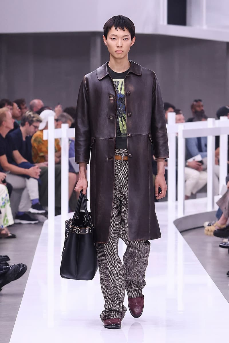 PRADA 2025 春夏系列男裝大秀「Closer」登場