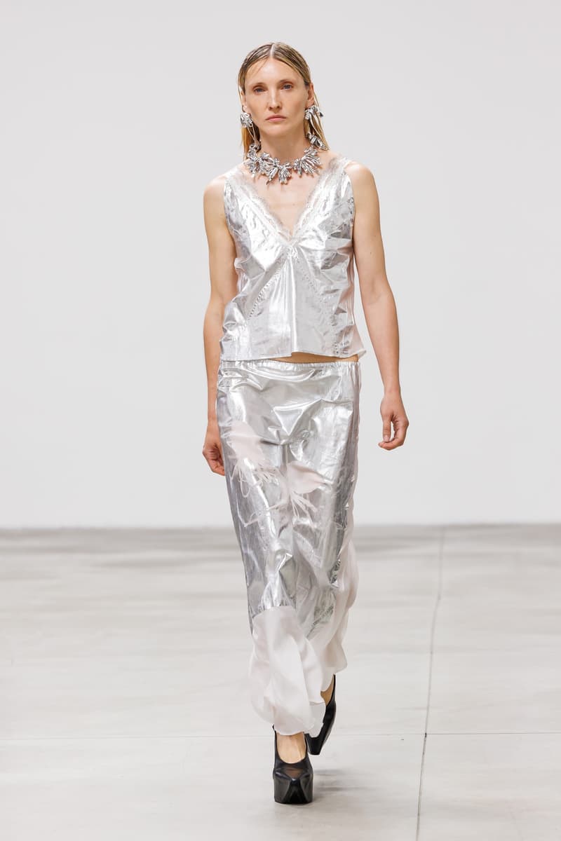 JORDANLUCA 發佈 2025 春夏系列大秀