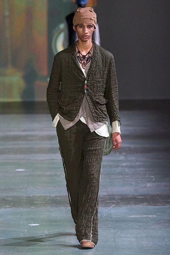 UNDERCOVER 2025 春夏系列大秀登場