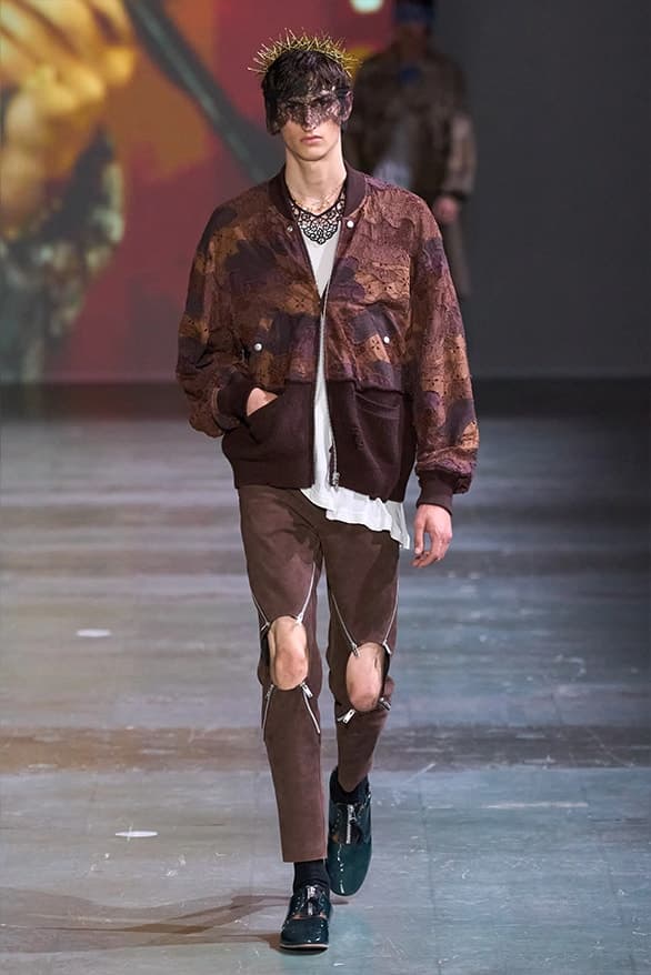 UNDERCOVER 2025 春夏系列大秀登場