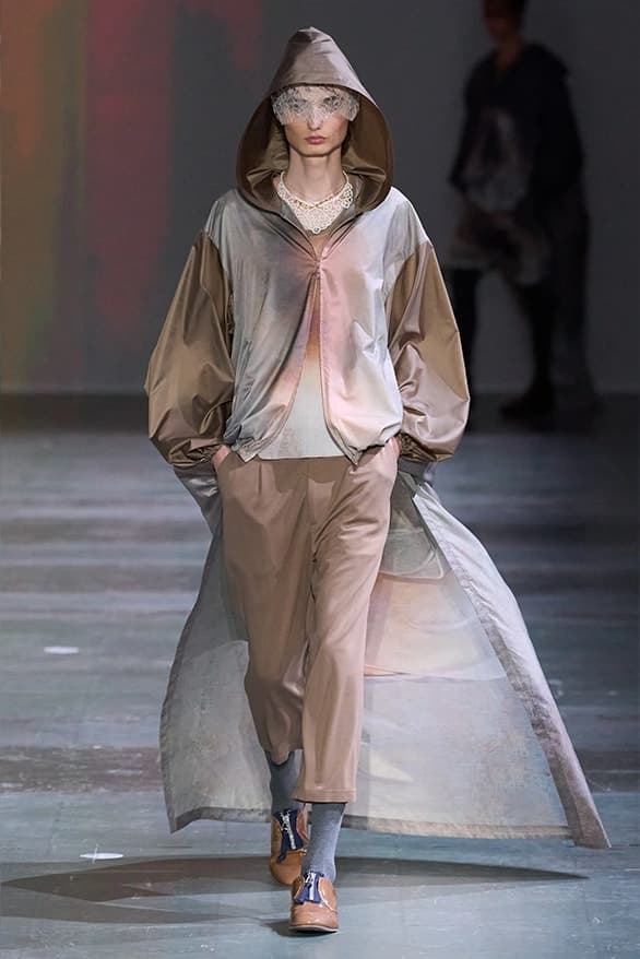 UNDERCOVER 2025 春夏系列大秀登場