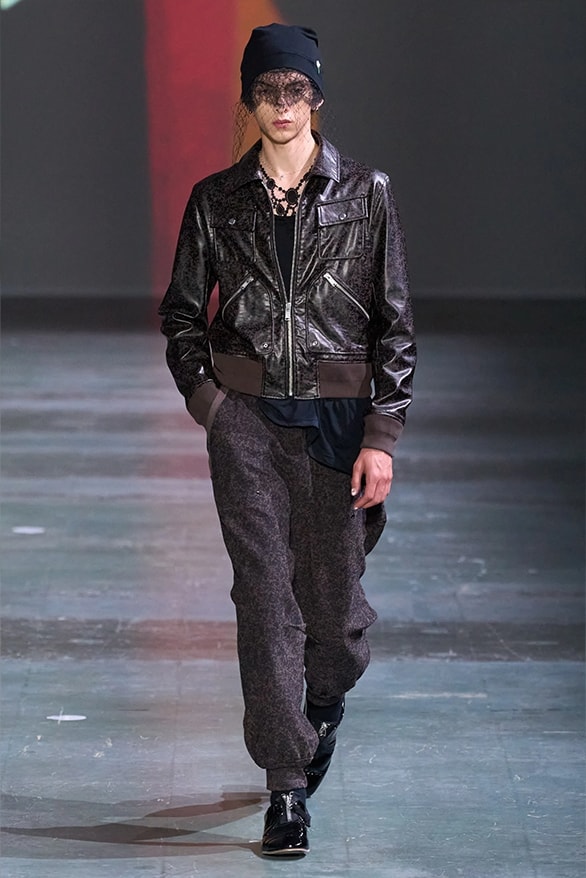 UNDERCOVER 2025 春夏系列大秀登場