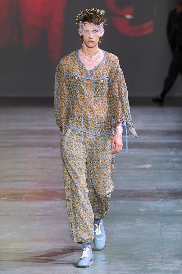 UNDERCOVER 2025 春夏系列大秀登場
