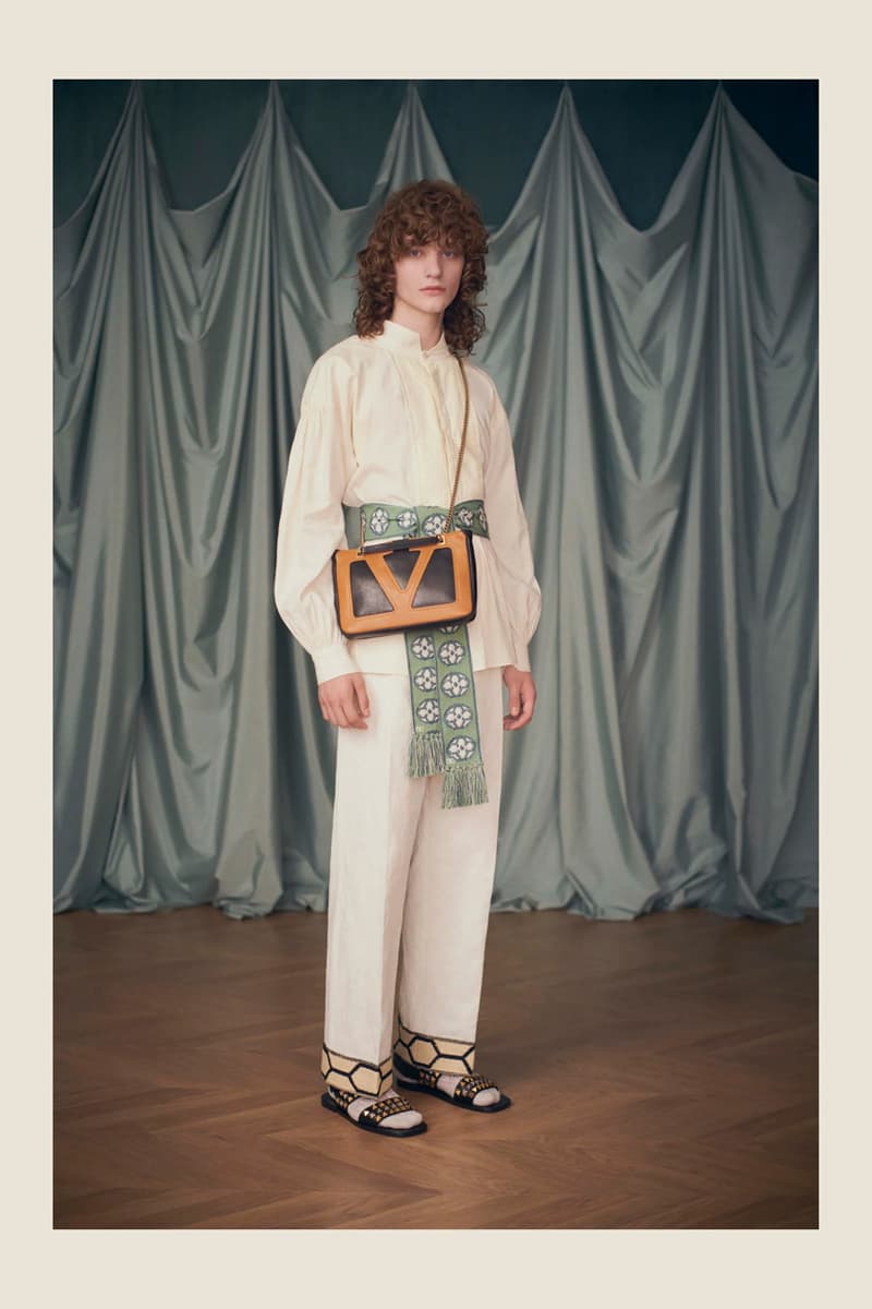 華麗轉身！Alessandro Michele 執掌 Valentino 2025 最新度假系列登場