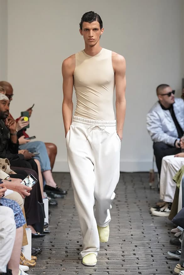 Bianca Saunders 發佈 2025 春夏系列大秀