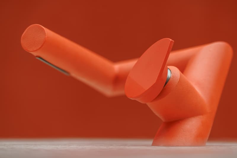 KOHLER 携手 Samuel Ross 于上海打造 Terminal 03 艺术装置