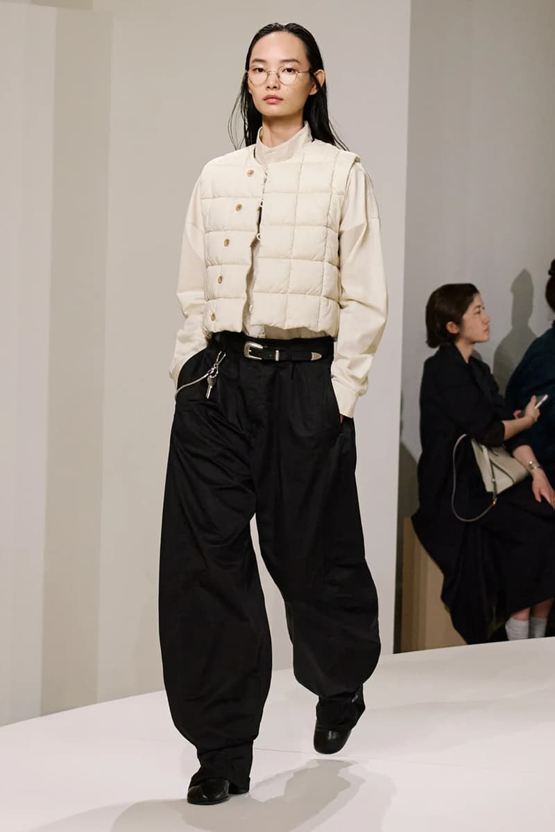 LEMAIRE 發佈 2025 春夏系列大秀