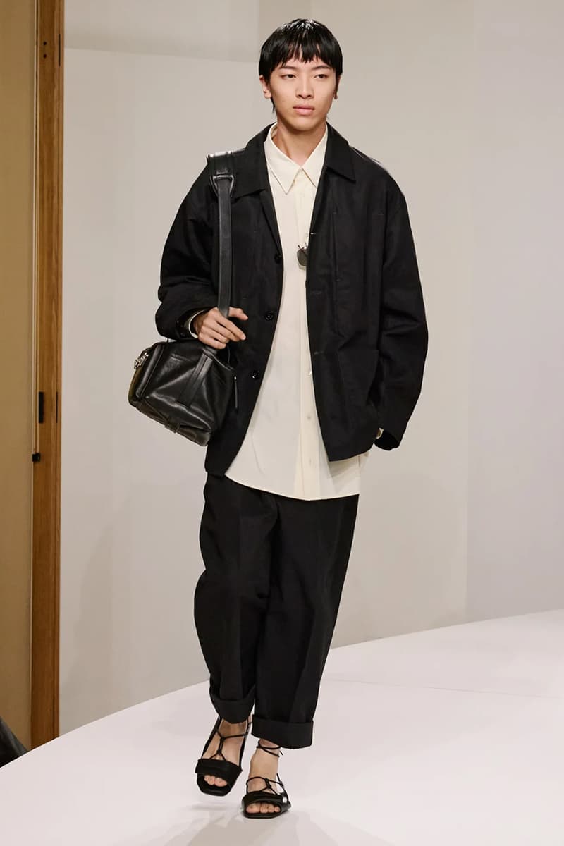 LEMAIRE 發佈 2025 春夏系列大秀