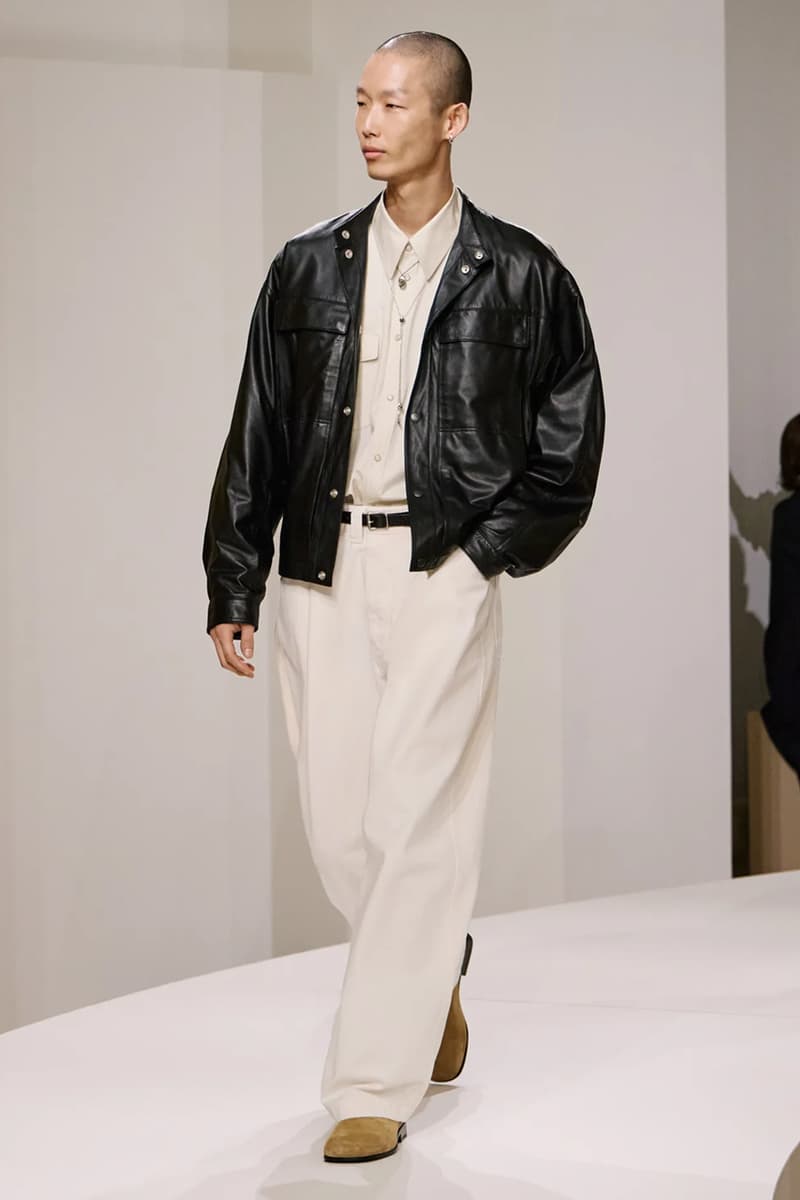 LEMAIRE 發佈 2025 春夏系列大秀