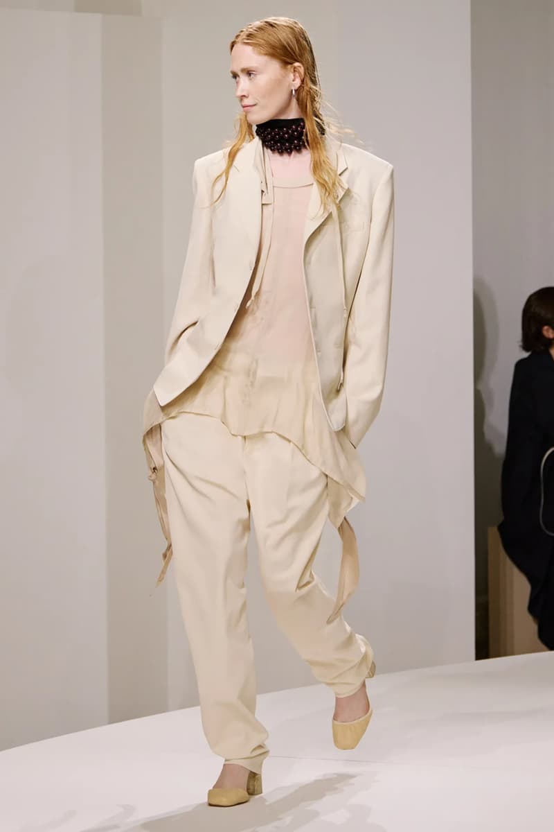 LEMAIRE 發佈 2025 春夏系列大秀