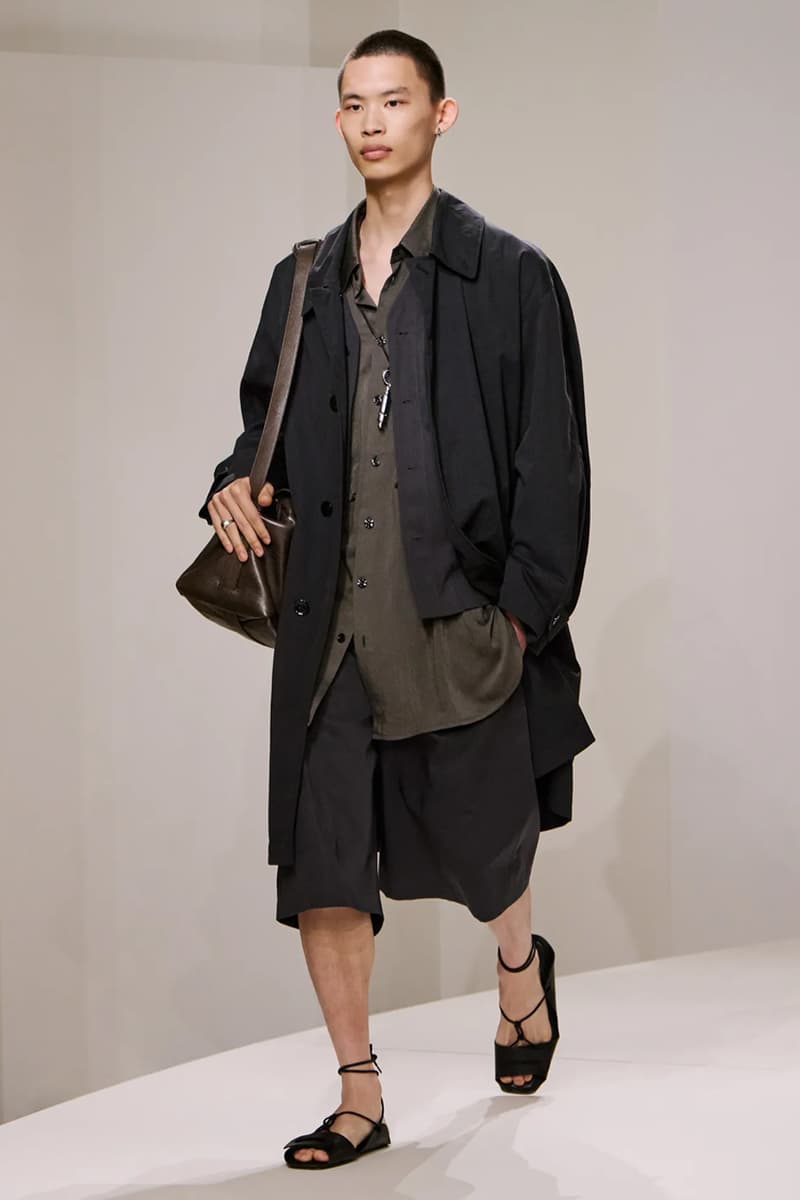 LEMAIRE 發佈 2025 春夏系列大秀