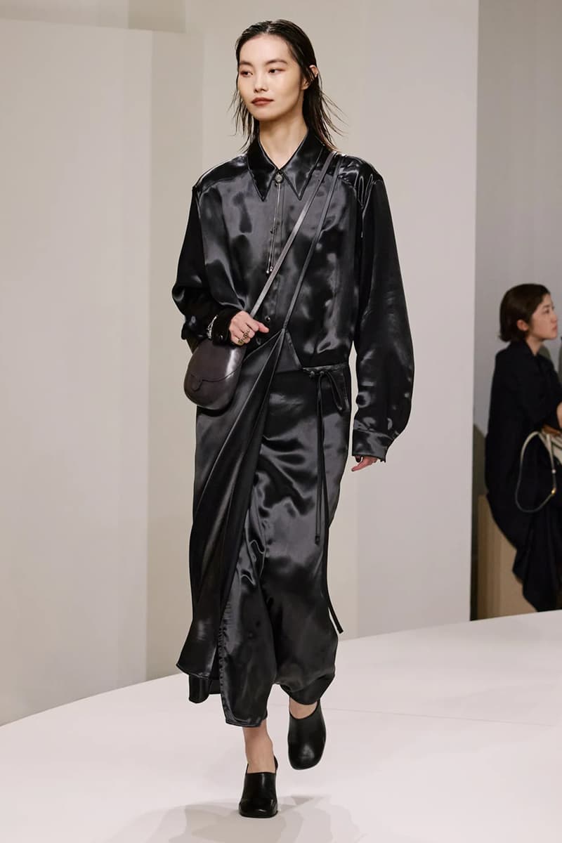 LEMAIRE 發佈 2025 春夏系列大秀