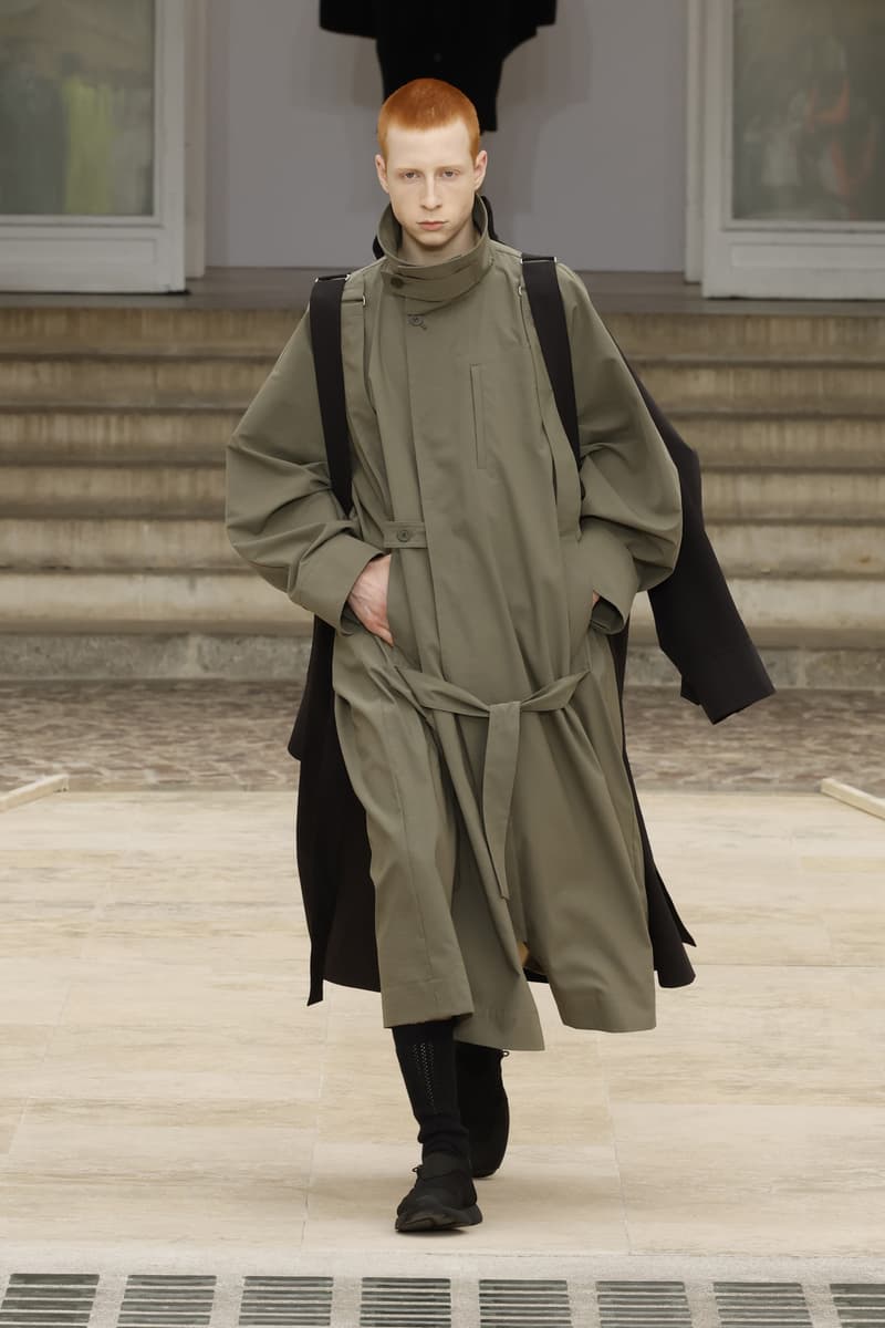 HOMME PLISSÉ ISSEY MIYAKE 發佈 2025 春夏系列大秀