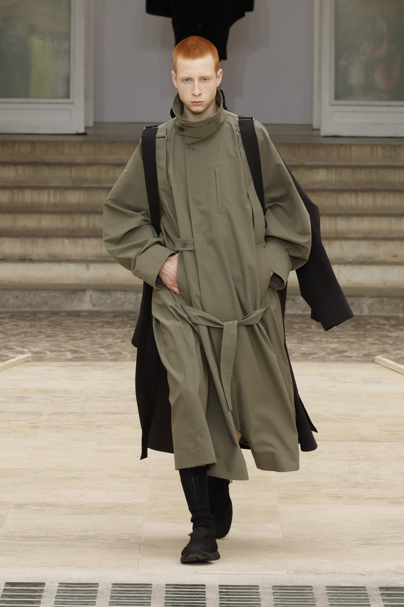 HOMME PLISSÉ ISSEY MIYAKE 發佈 2025 春夏系列大秀