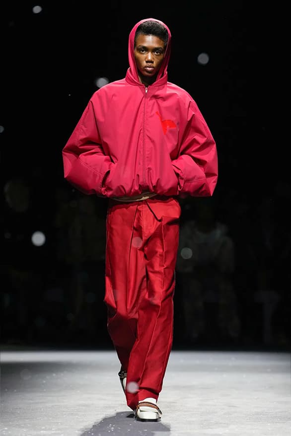 BLUEMARBLE 發佈 2025 春夏系列大秀