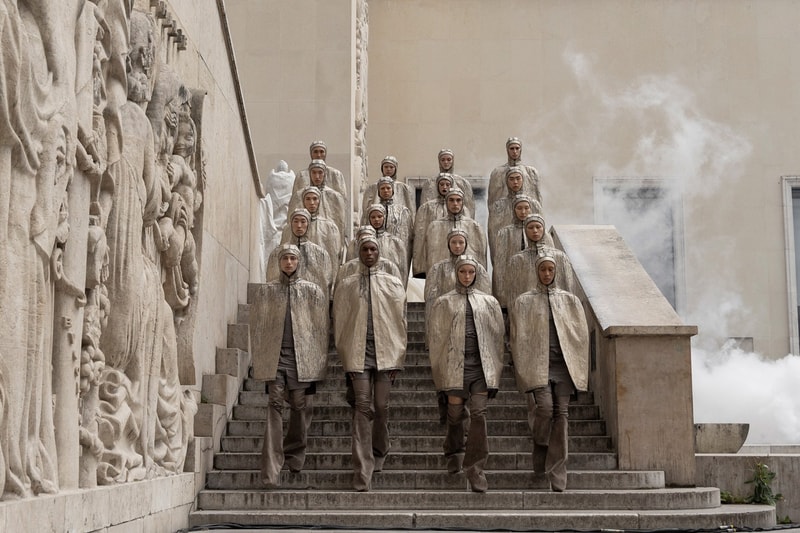 Rick Owens 2025 春夏系列大秀「Hollywood」登場