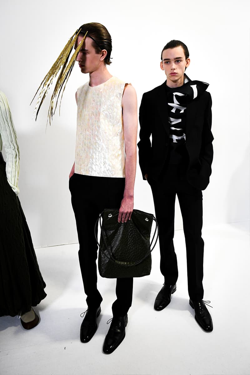 藝術的愛欲！Jonathan Anderson 執掌 LOEWE 2025 春夏男裝系列時裝大秀登場