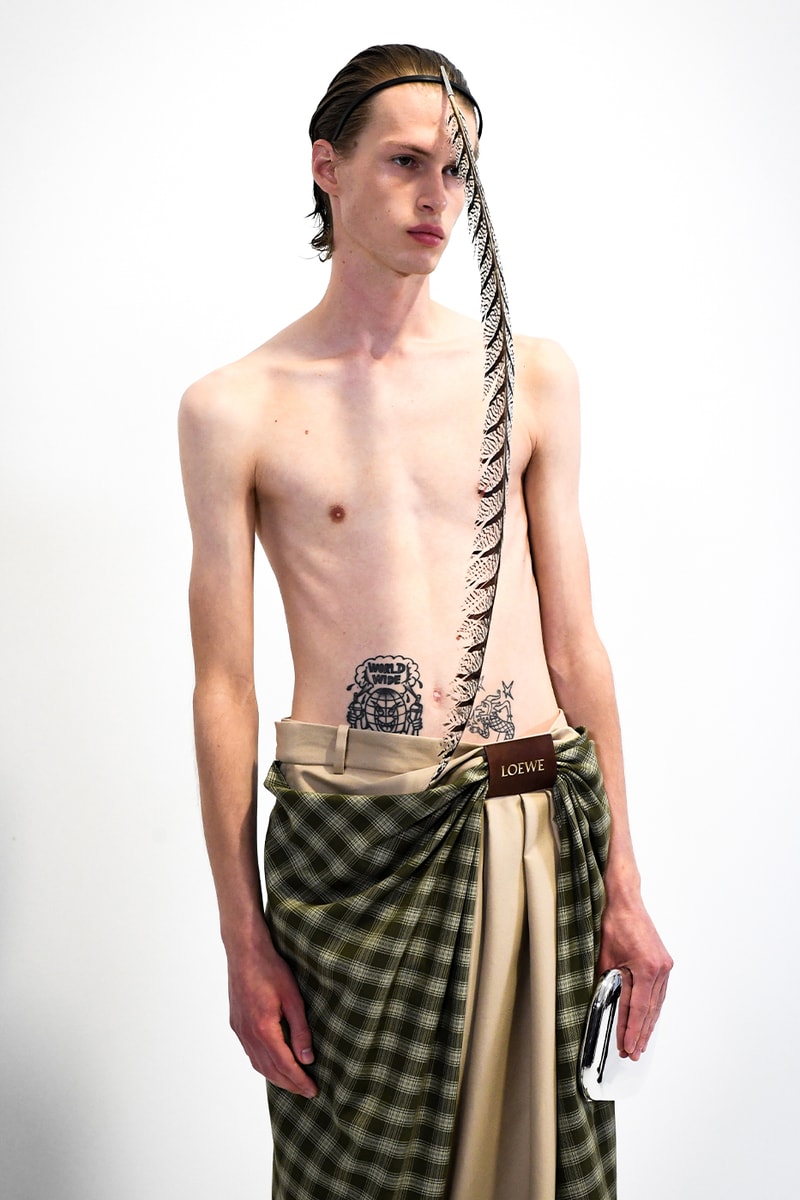 藝術的愛欲！Jonathan Anderson 執掌 LOEWE 2025 春夏男裝系列時裝大秀登場