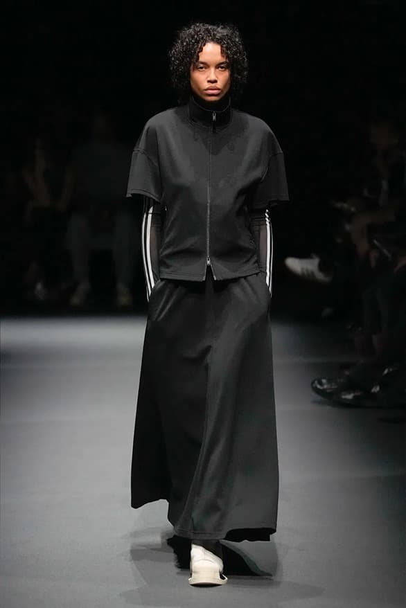 Y-3 2025 春夏系列大秀登場